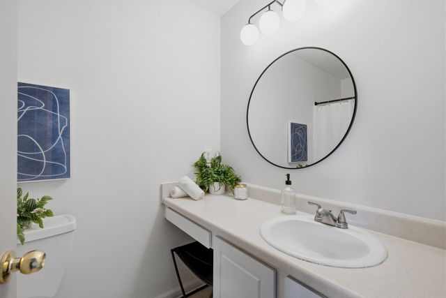3053 Harpeth Springs Dr, Nashville, TN 37221