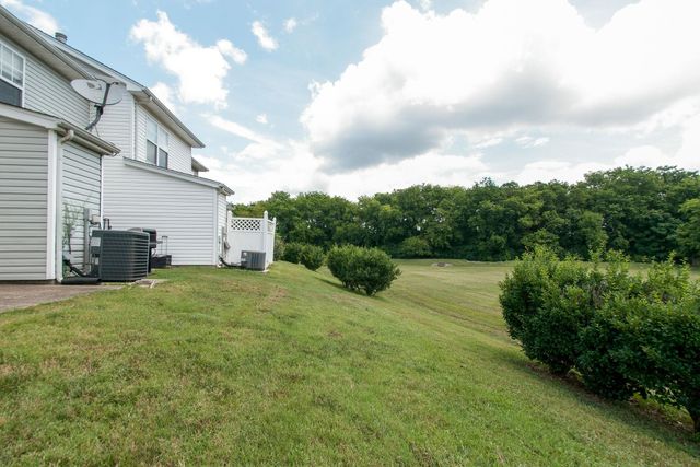 3053 Harpeth Springs Dr, Nashville, TN 37221