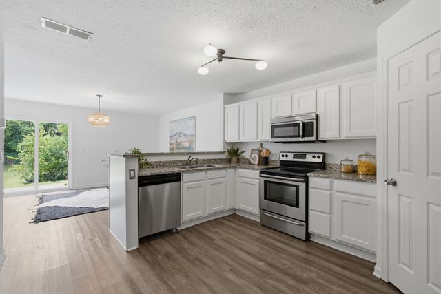 3053 Harpeth Springs Dr, Nashville, TN 37221