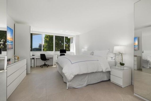 2773 S Ocean Boulevard 214, Palm Beach, FL 33480