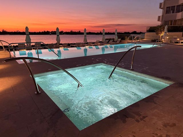 2773 S Ocean Boulevard 214, Palm Beach, FL 33480