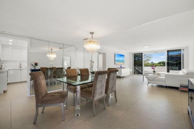 2773 S Ocean Boulevard 214, Palm Beach, FL 33480