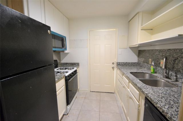 406 Pine Street, Sugar Land, TX 77498