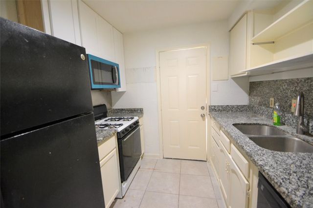 406 Pine Street, Sugar Land, TX 77498