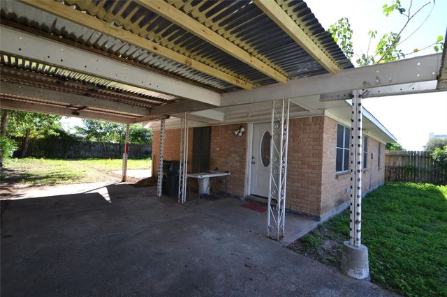 406 Pine Street, Sugar Land, TX 77498