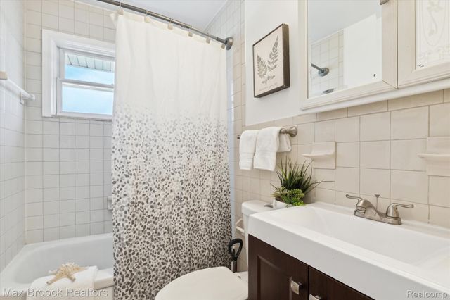 147 Euclid Street, Mt. Clemens, MI 48043