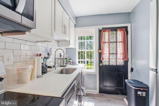 2118 SUITLAND TER SE, Washington, DC 20020