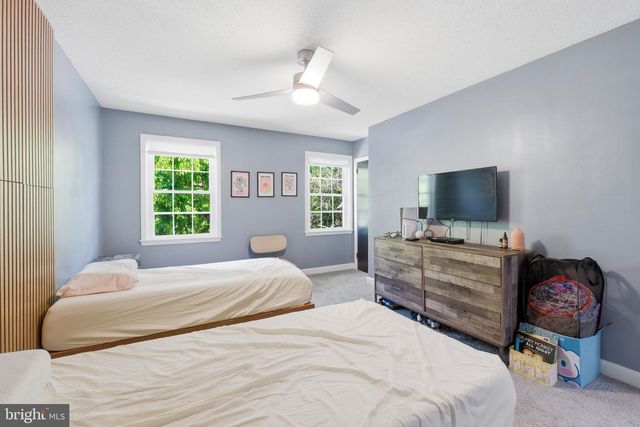 2118 SUITLAND TER SE, Washington, DC 20020
