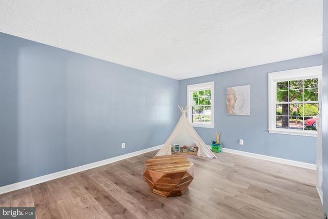 2118 SUITLAND TER SE, Washington, DC 20020