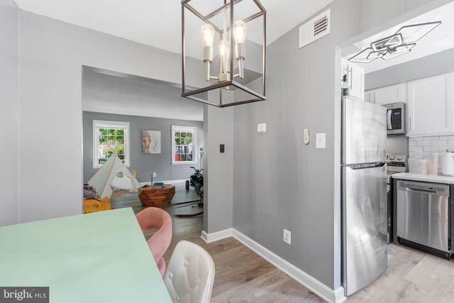 2118 SUITLAND TER SE, Washington, DC 20020