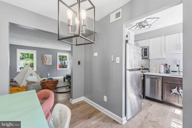 2118 SUITLAND TER SE, Washington, DC 20020