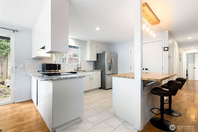 22309 115th Pl SE Place SE, Kent, WA 98031