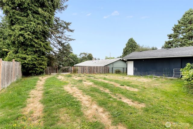 22309 115th Pl SE Place SE, Kent, WA 98031