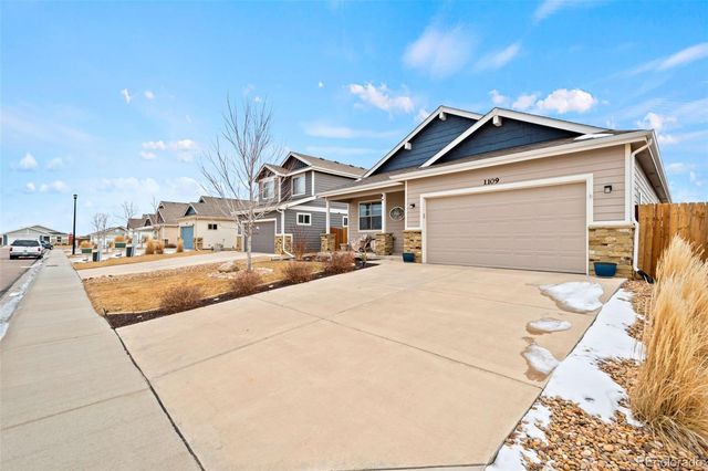 1109 Bison Way, Wiggins, CO 80654