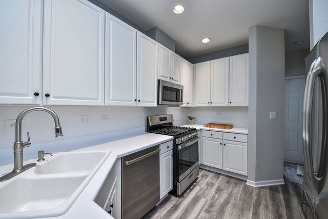 32103 Millard Circle 0, Warrenville, IL 60555