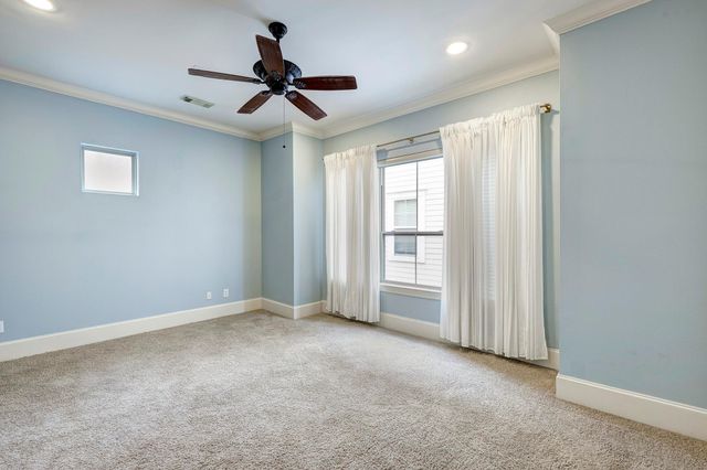 931 W 23rd Street B, Houston, TX 77008