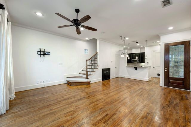 931 W 23rd Street B, Houston, TX 77008