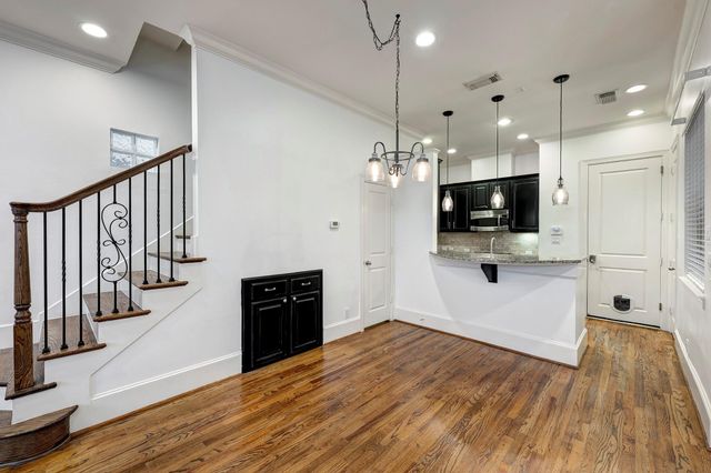 931 W 23rd Street B, Houston, TX 77008