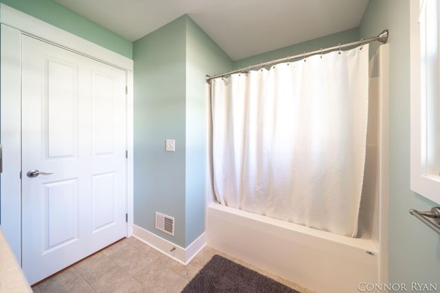 270 Dartmouth Avenue, Holland City, MI 49423