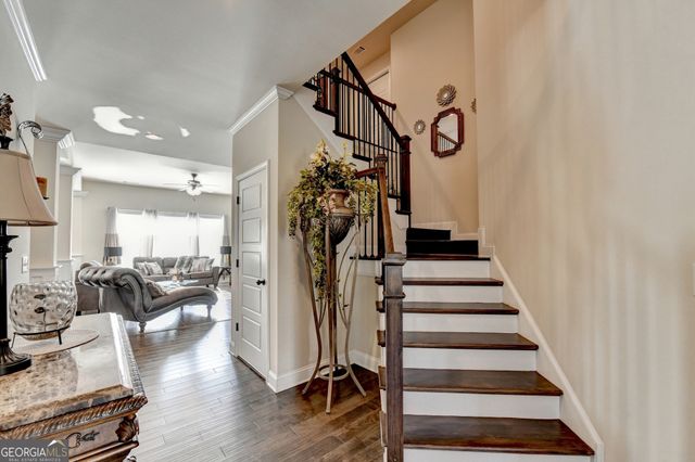 530 Thomas Drive, Loganville, GA 30052