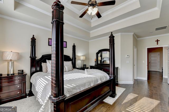 530 Thomas Drive, Loganville, GA 30052