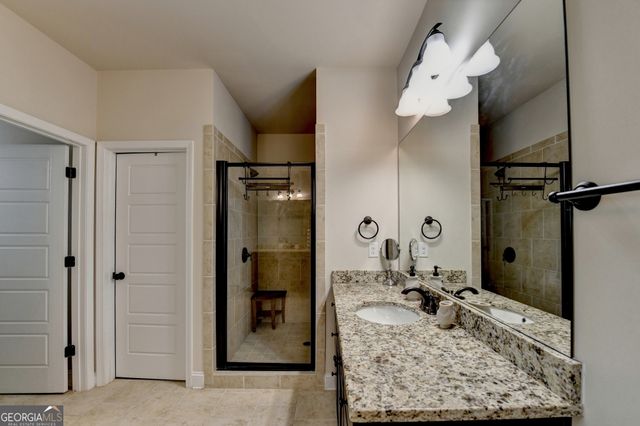 530 Thomas Drive, Loganville, GA 30052