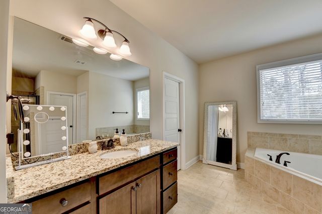530 Thomas Drive, Loganville, GA 30052