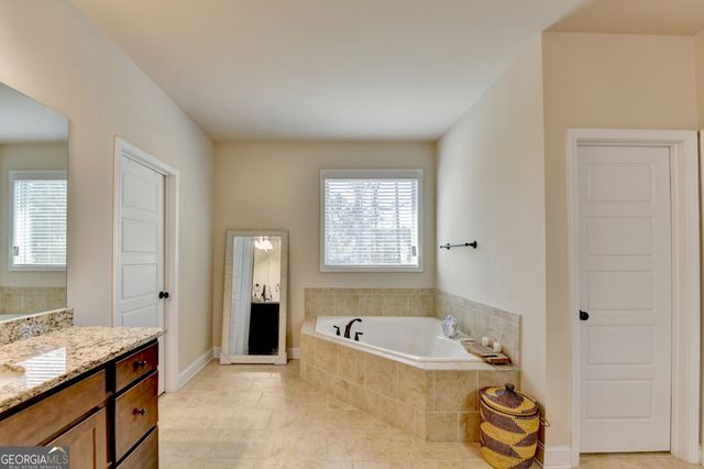 530 Thomas Drive, Loganville, GA 30052