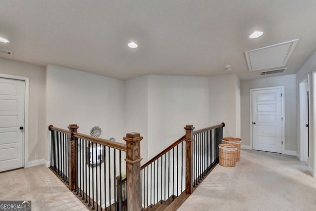530 Thomas Drive, Loganville, GA 30052