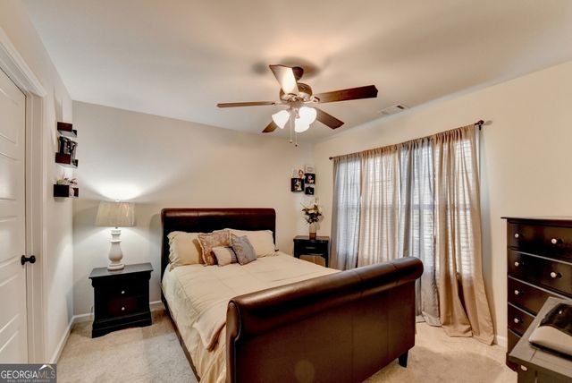 530 Thomas Drive, Loganville, GA 30052