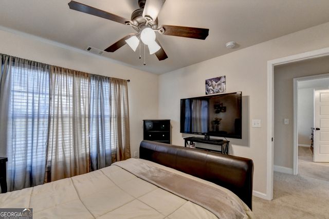 530 Thomas Drive, Loganville, GA 30052