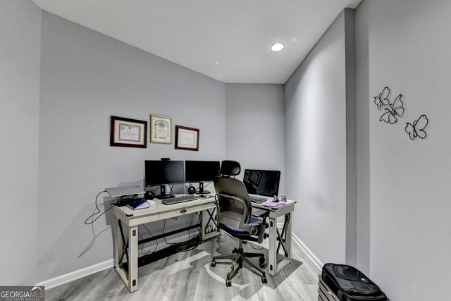 530 Thomas Drive, Loganville, GA 30052