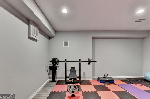 530 Thomas Drive, Loganville, GA 30052
