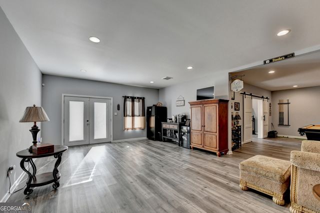 530 Thomas Drive, Loganville, GA 30052