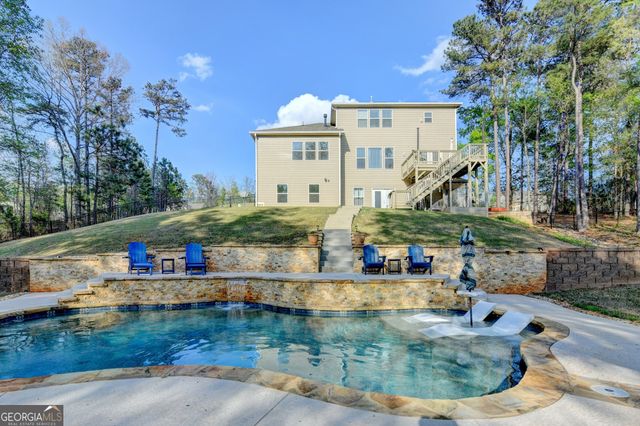 530 Thomas Drive, Loganville, GA 30052