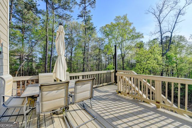 530 Thomas Drive, Loganville, GA 30052