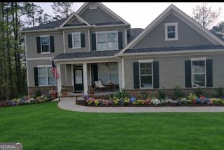 530 Thomas Drive, Loganville, GA 30052