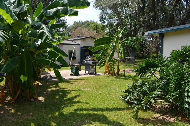 514 Bellmar Lane, Friendswood, TX 77546