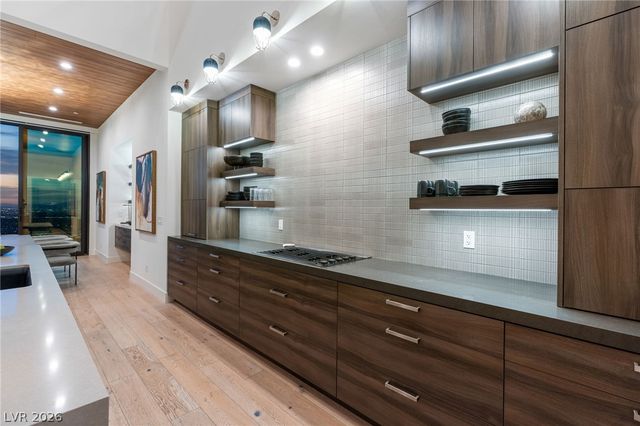 651 Overlook Rim Drive, Henderson, NV 89012