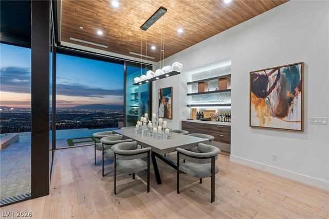651 Overlook Rim Drive, Henderson, NV 89012