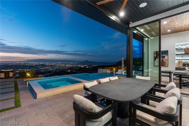 651 Overlook Rim Drive, Henderson, NV 89012