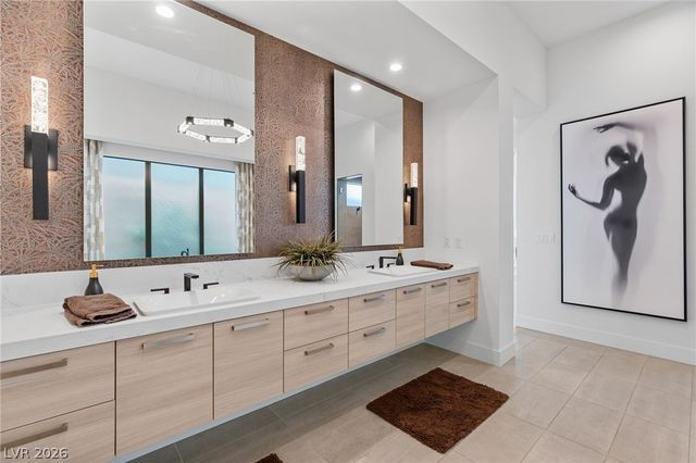 651 Overlook Rim Drive, Henderson, NV 89012