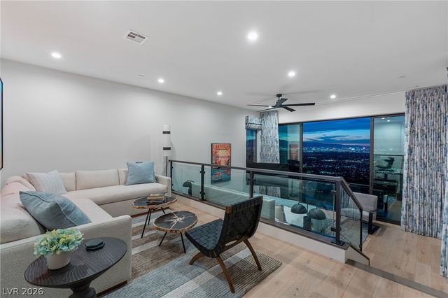 651 Overlook Rim Drive, Henderson, NV 89012