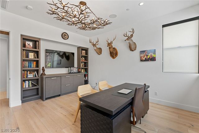 651 Overlook Rim Drive, Henderson, NV 89012