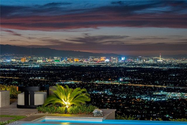 651 Overlook Rim Drive, Henderson, NV 89012