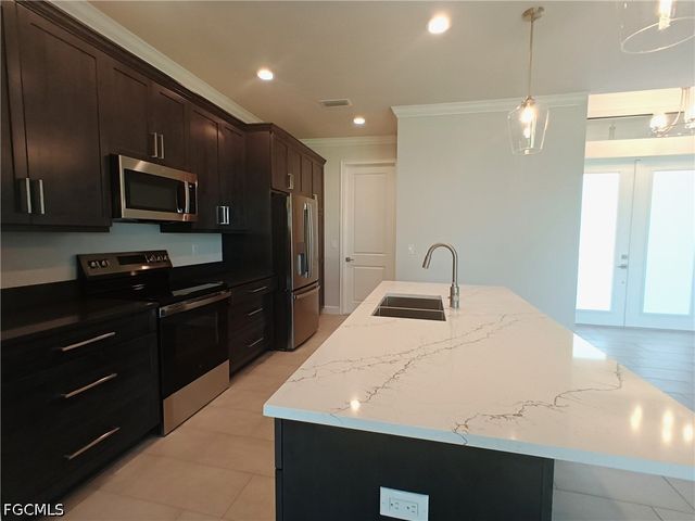 1017 SW 33rd ST, Cape Coral, FL 33914