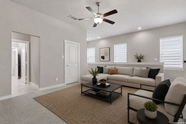 3831 Harry Wurzbach Rd 4, San Antonio, TX 78209