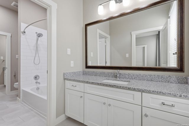3831 Harry Wurzbach Rd 4, San Antonio, TX 78209