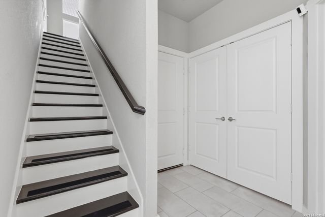 3831 Harry Wurzbach Rd 4, San Antonio, TX 78209