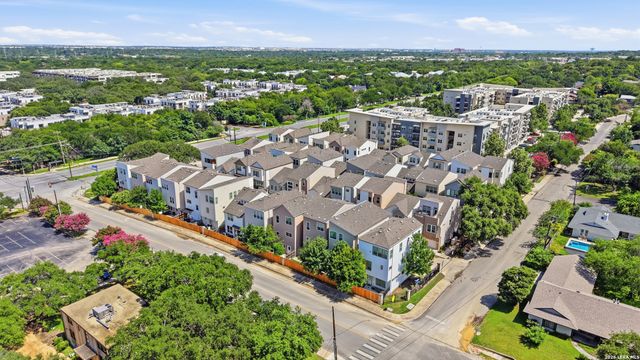 3831 Harry Wurzbach Rd 4, San Antonio, TX 78209